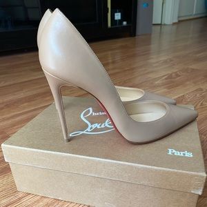 Christian Louboutin Iriza 100. Nude Sz 40.5